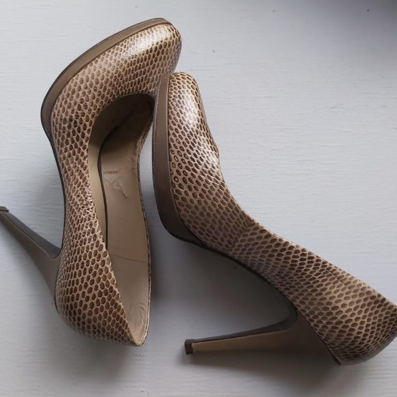 NINE WEST NWRocha Brown women's Snake Print Platform Heel Pump SIze 8 1/2 - Picture 1 of 5